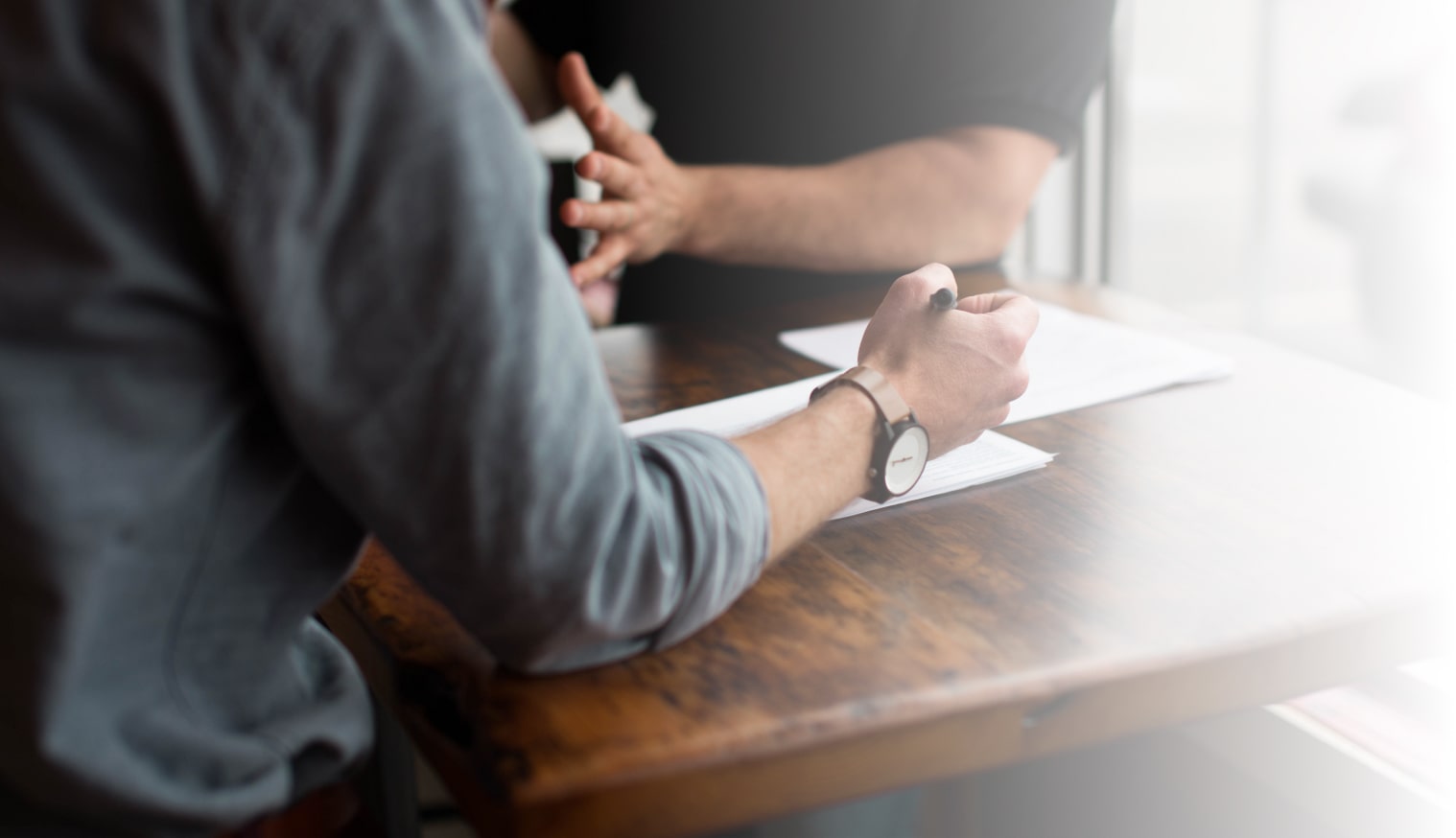 En quête permanente de la qualitéBien qu’ayant une relation régie par un cadre contractuel, nous percevons toujours un client comme un partenaire auprès de qui nous nous engageons à apporter du conseil, de l’assistance et un accompagnement de qualité pendant toute la durée de notre relation. Tous les utilisateurs sont satisfaits d’utiliser une solution simple, riche et adaptée à leurs besoins. Cela sera également le cas pour vos utilisateurs.